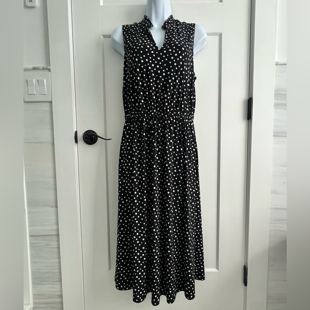 Anne Klein Sleeveless Polka Dot dress Size 10